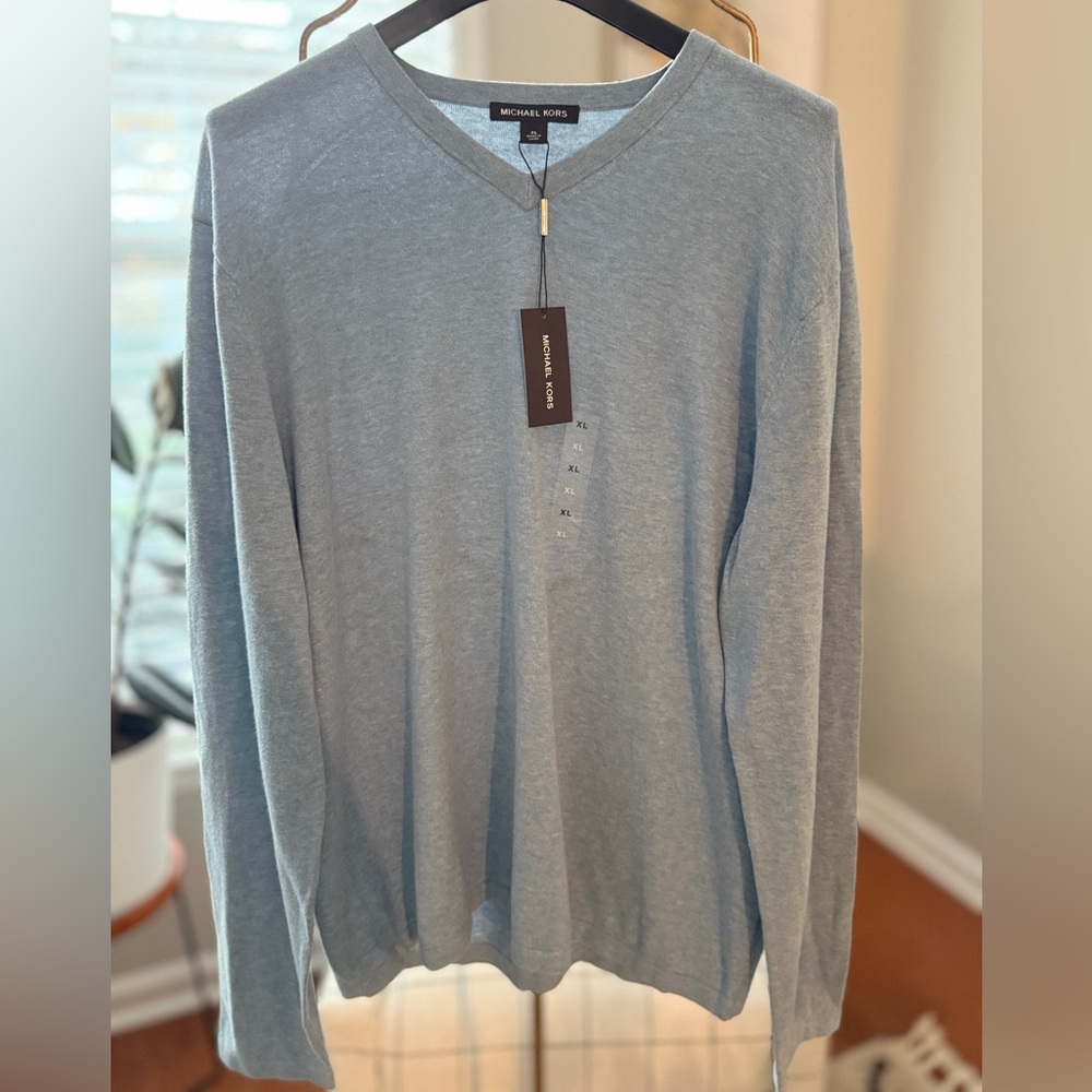 NWT Michael Kors Men’s Gray/Blue Soft Long Sleeve Sweater
